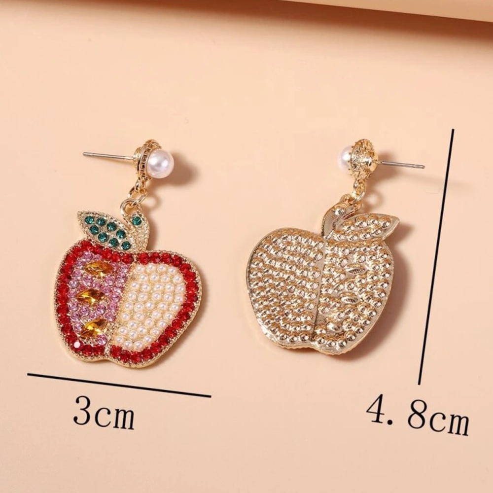 🍎 Apple Earrings 🍎 - Picture 3 of 4